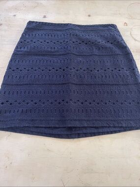 GAP Navy blue Eyelet Mini Skirt, size 0